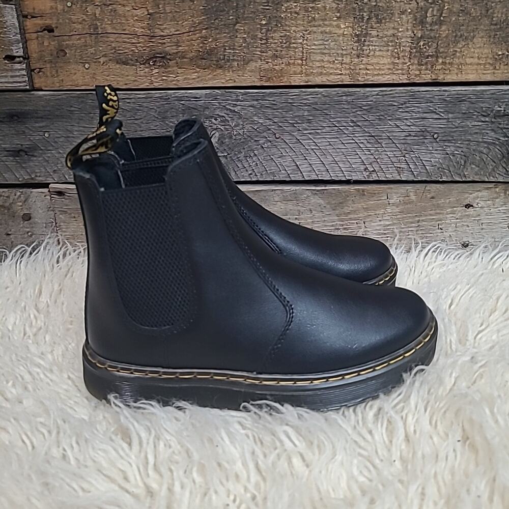 Dr. Martens 2976 Slip-Resistant Women's Size 5 Black Leather Chelsea Boots NEW